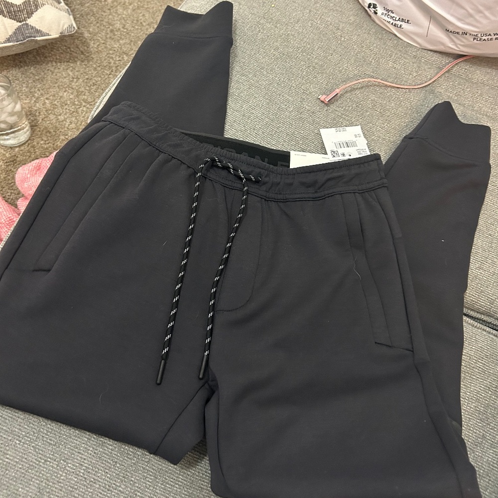 NWT American Eagle 24/7 joggers